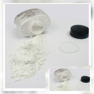 Ben Nye Banana Powder "Cameo"